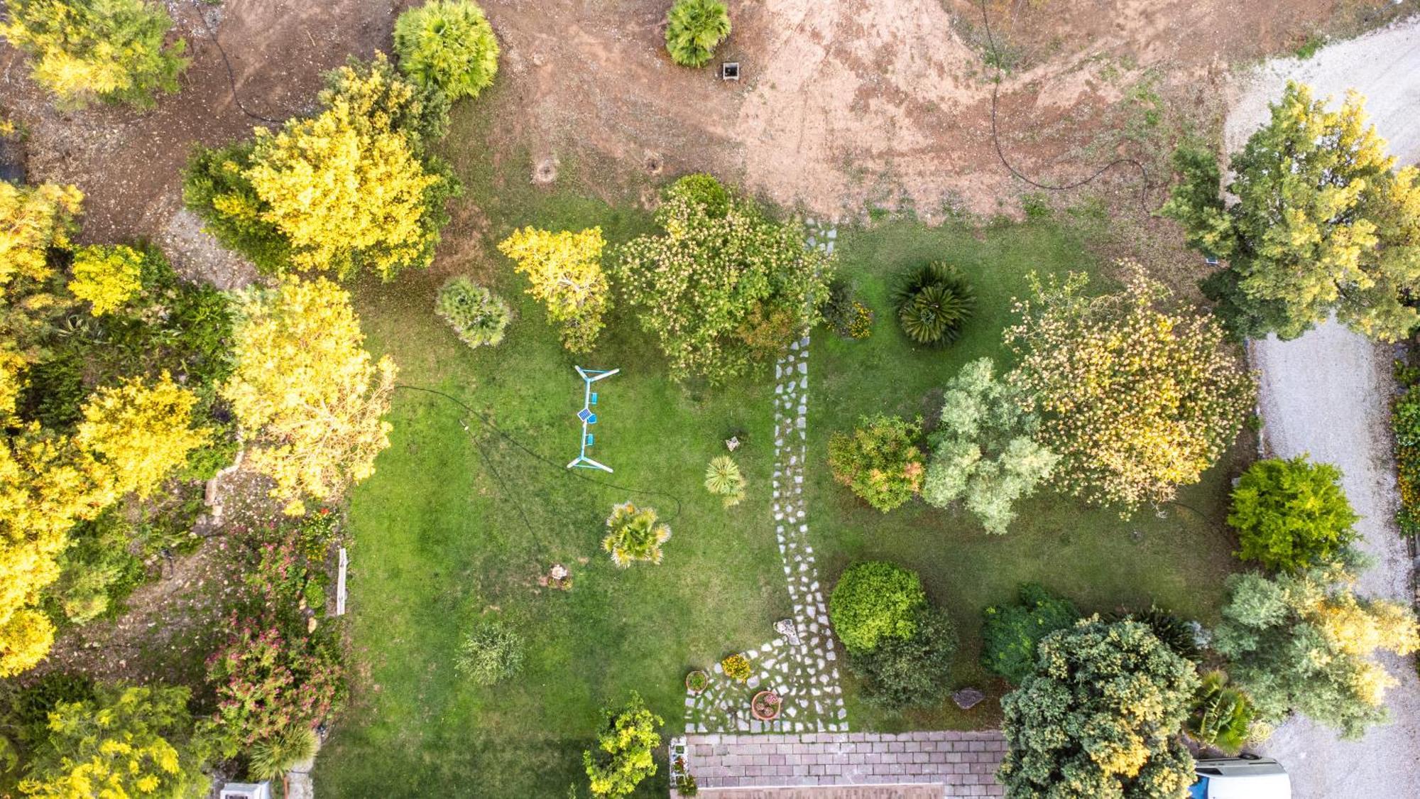 アルゲーロ The Vineyards Bed & Breakfast エクステリア 写真