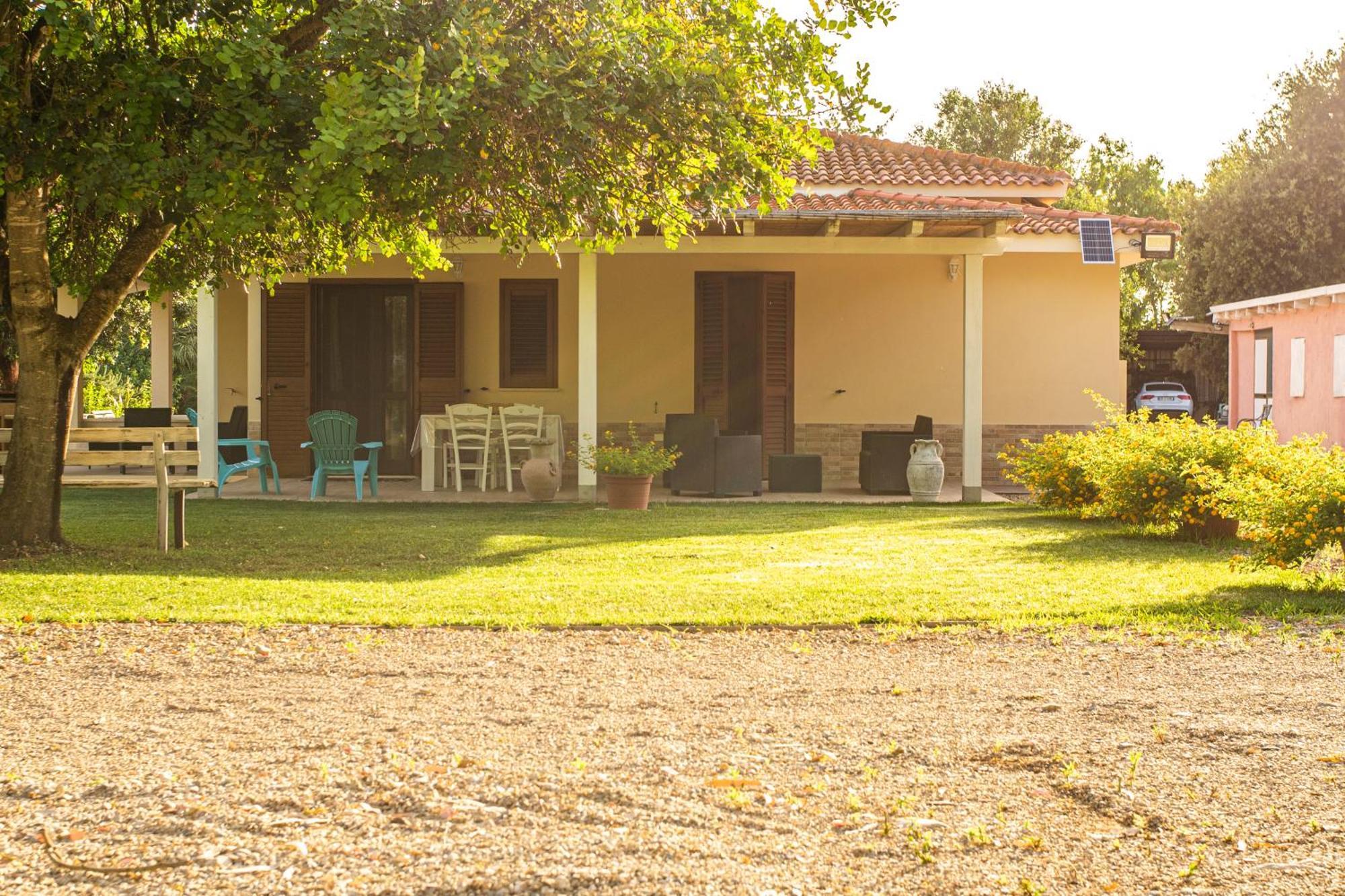 アルゲーロ The Vineyards Bed & Breakfast エクステリア 写真
