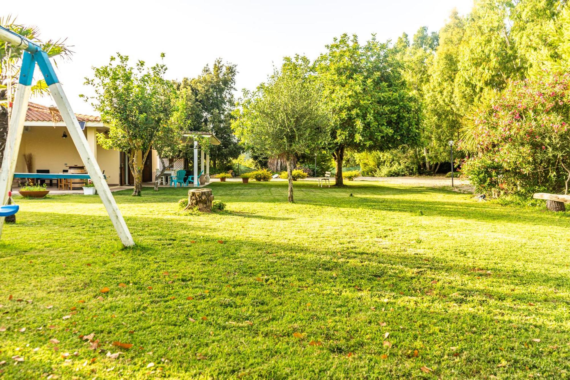 アルゲーロ The Vineyards Bed & Breakfast エクステリア 写真